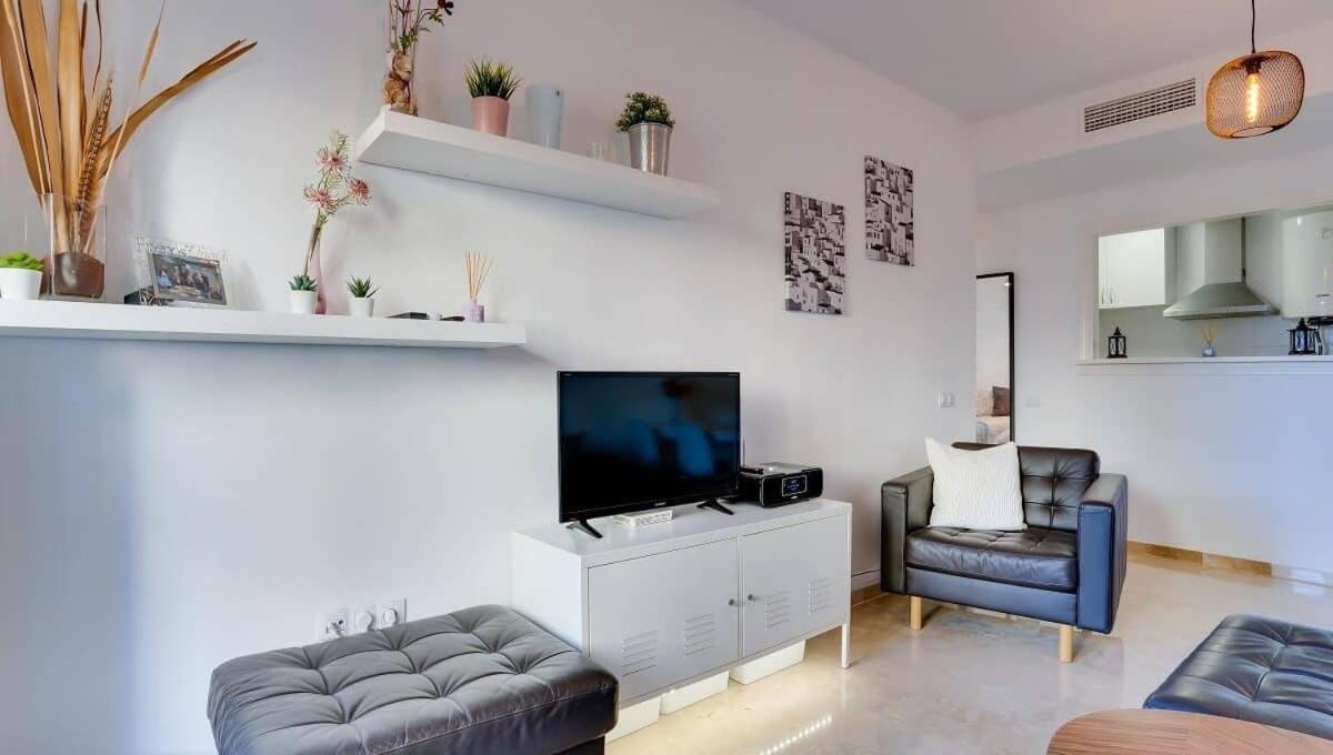 Lovely Aldea Beach Apartment Manilva Eksteriør bilde